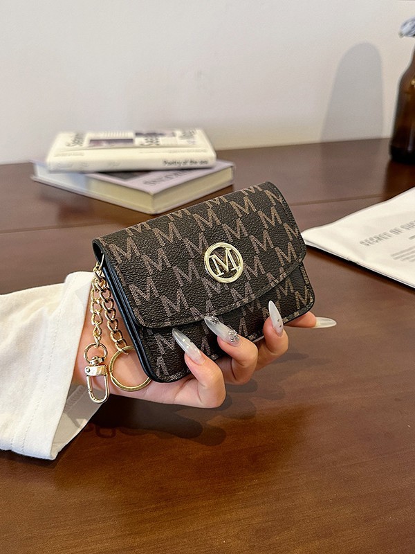 Etui na karty z imitacji skóry – Monogram Keychain Leather recenzja i cena