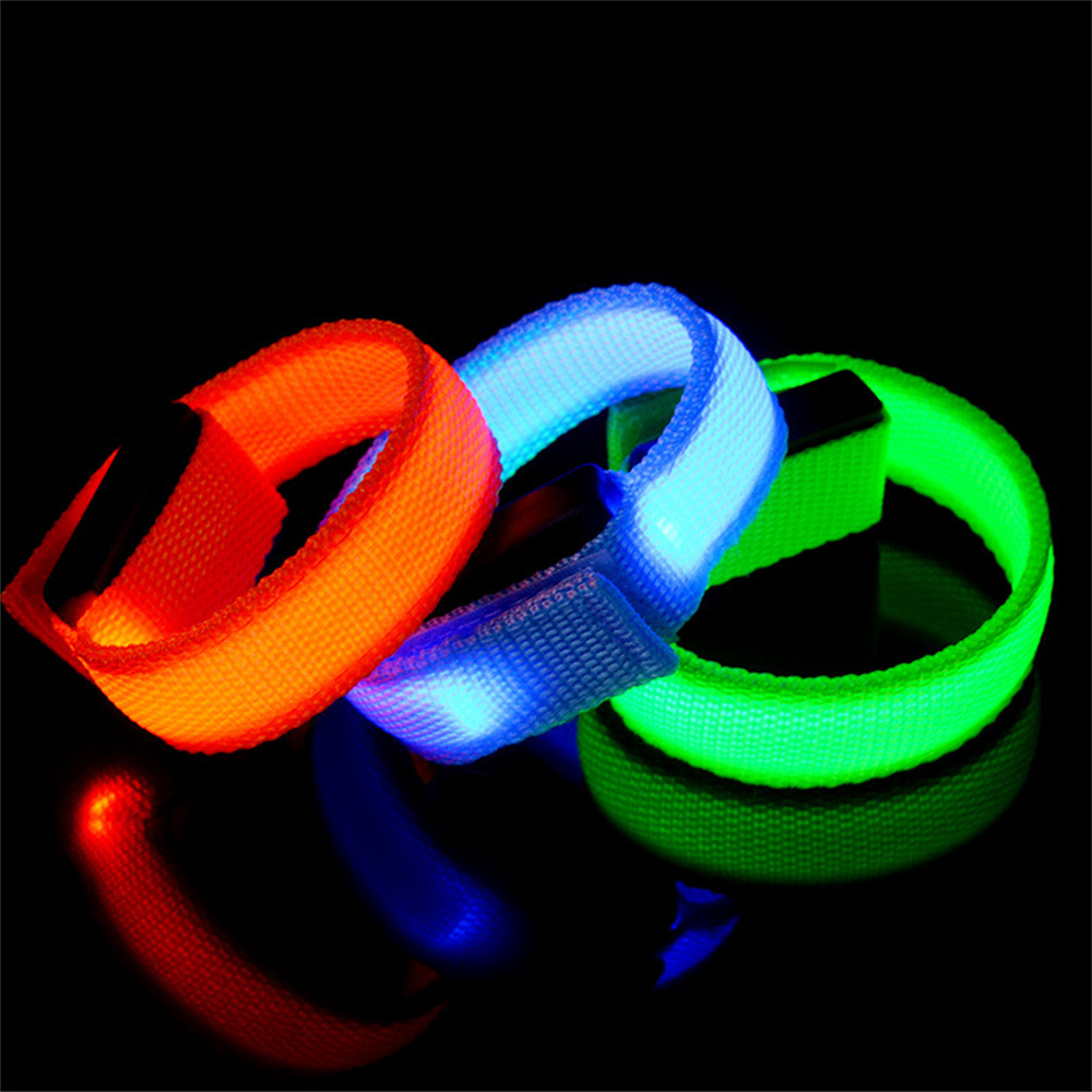 Bransoletka odblaskowa LED Nyl – Coordinates Bracelet recenzja i cena