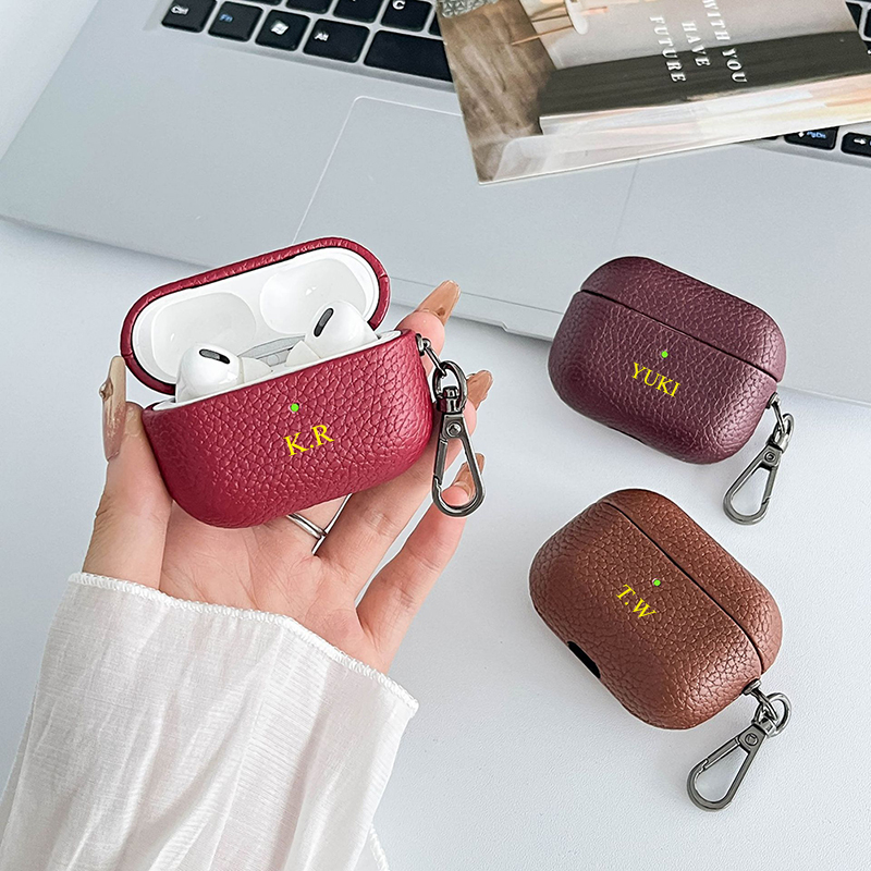 Modne, urocze mini etui na słu – Monogram Keychain Leather recenzja i cena