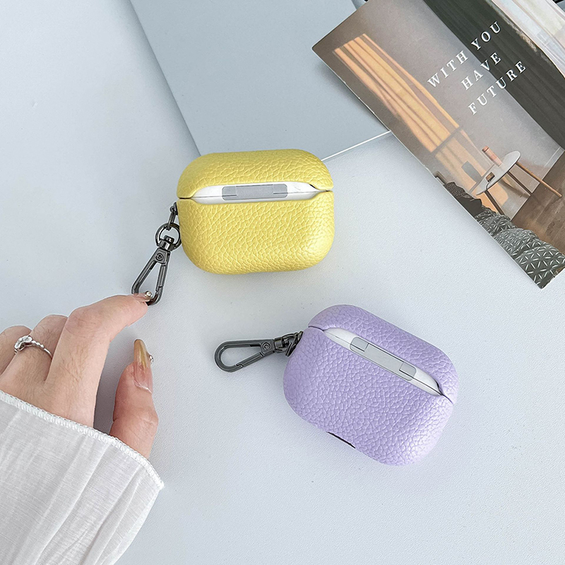 Modne, urocze mini etui na słu – Monogram Keychain Leather recenzja i cena
